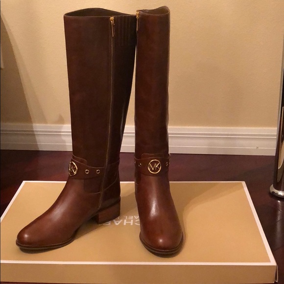 Michael Kors Shoes - 🆕 MICHAEL KORS boot .size 8